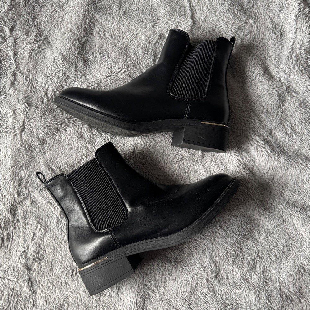 Schuh Black Chelsea Boots Wide Fit Gold Trim Block Heel Ankle Booties Size 40